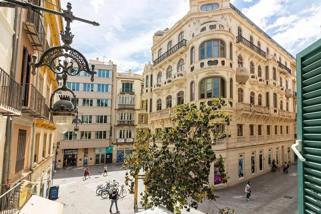 Felix Saenz Apartments! Malaga Spain