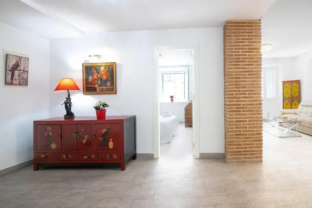 Felix Saenz Apartments! Malaga