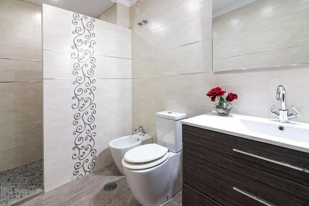 Felix Saenz Apartments! Малага Апартаменты